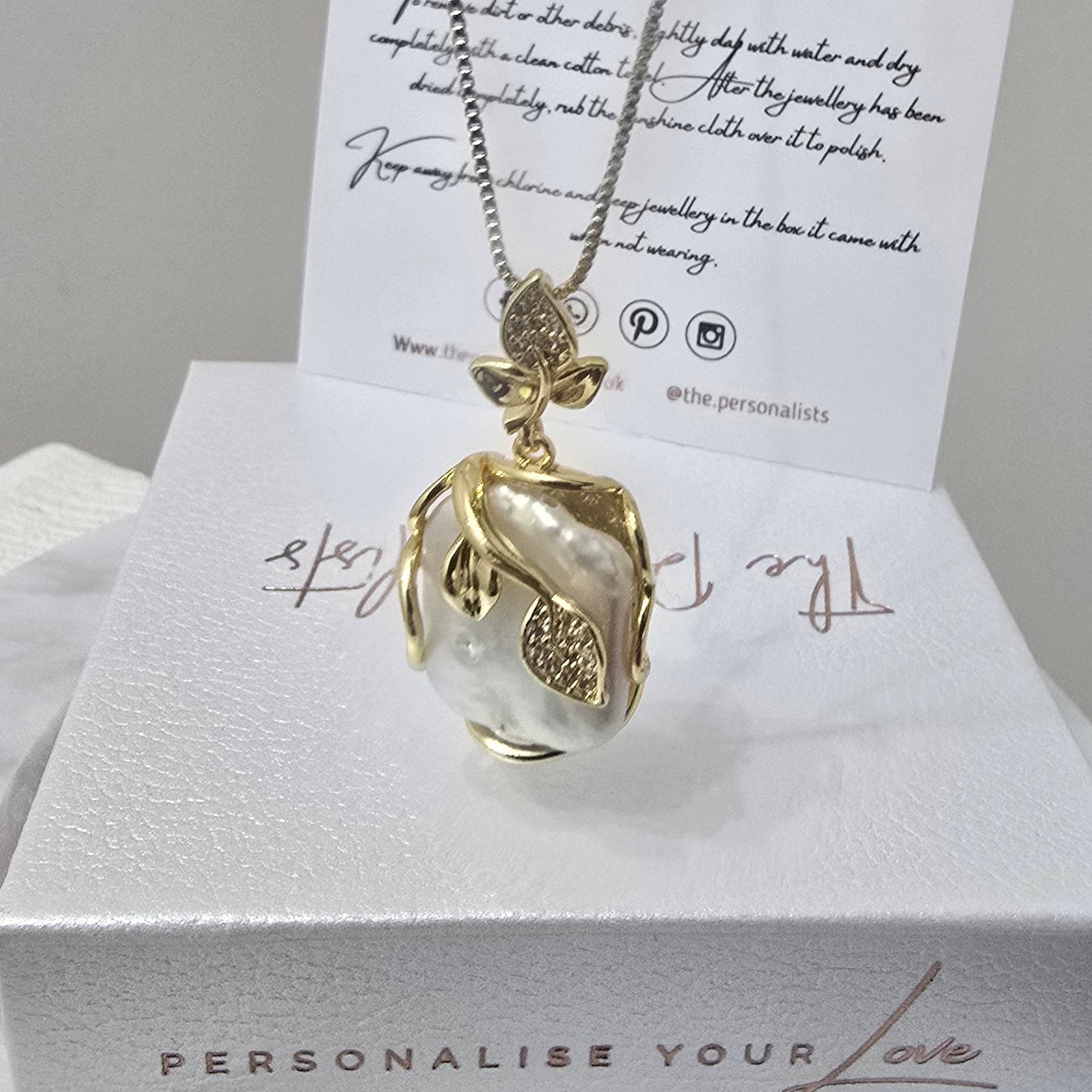 The Pearl Leaf Necklace